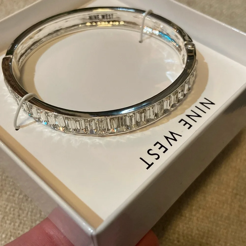 NWT/in box Nine West silver tone hinge bracelet with crystal baguette's. - Picture 2 of 7